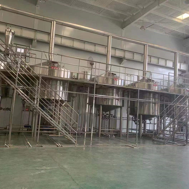 文山精酿啤酒设备厂—平面布置、设备设计、制造、调试、培训等一条龙服务_COPY